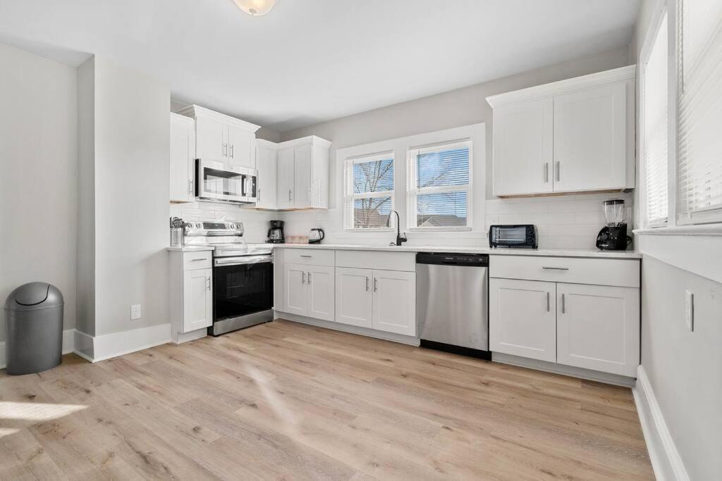 Cozy 4B Retreat Near Uptown King Beds Sleeps 12 Charlotte Exterior foto