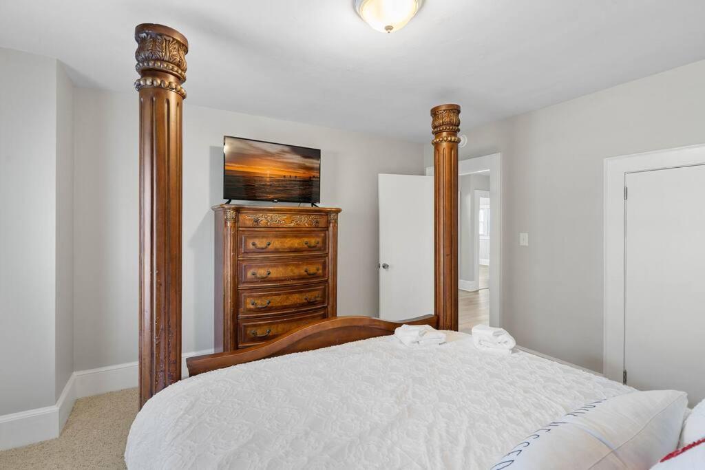 Cozy 4B Retreat Near Uptown King Beds Sleeps 12 Charlotte Exterior foto