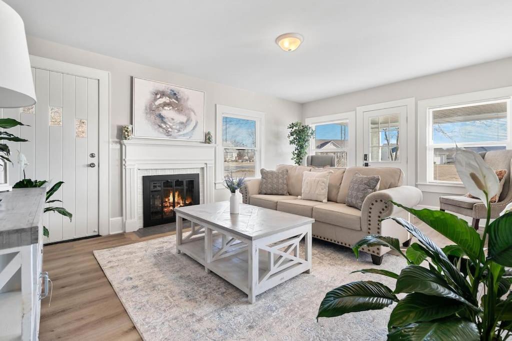 Cozy 4B Retreat Near Uptown King Beds Sleeps 12 Charlotte Exterior foto