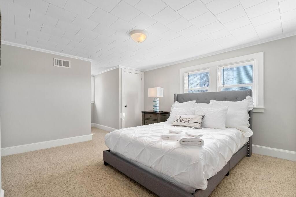 Cozy 4B Retreat Near Uptown King Beds Sleeps 12 Charlotte Exterior foto