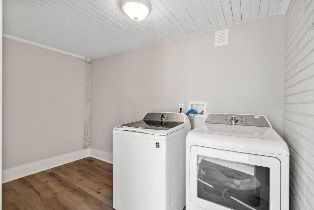 Cozy 4B Retreat Near Uptown King Beds Sleeps 12 Charlotte Exterior foto
